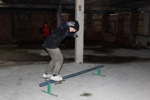 Тимми -- f/s boardslide